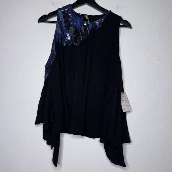 All About You Embellished Cold Shoulder Size Medium - Picture 3 of 10